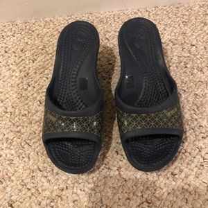Crocs Wedge Sandals Ladies Size 8